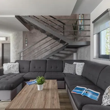 Feriehus Pet Friendly In With Kitchen
