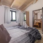 In With Sauna *