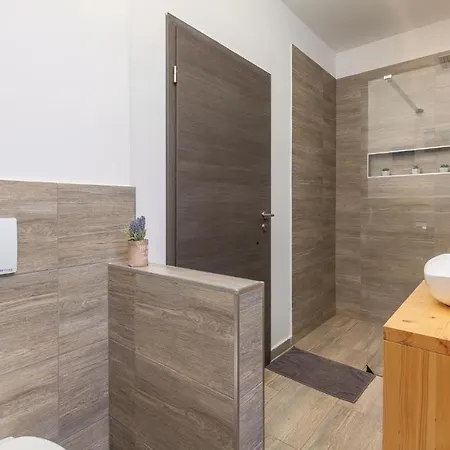 Holiday home Pet Friendly In With Kitchen